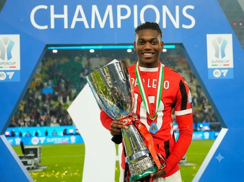 Scudetto và Serie A MVP là những cột mốc lớn của Rafael Leao